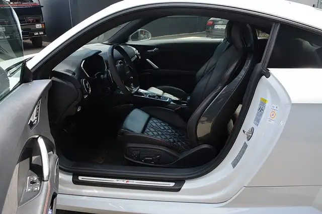 Audi TT RS Coupé 2,5 TFSI S-tronic TEMP NAVI M-LED RS PAKE... Ansicht 10