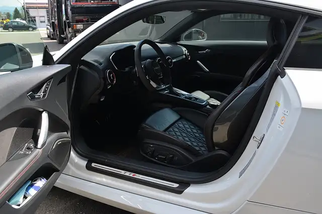 Audi TT RS Coupé 2,5 TFSI S-tronic TEMP NAVI M-LED RS PAKE... Ansicht 13