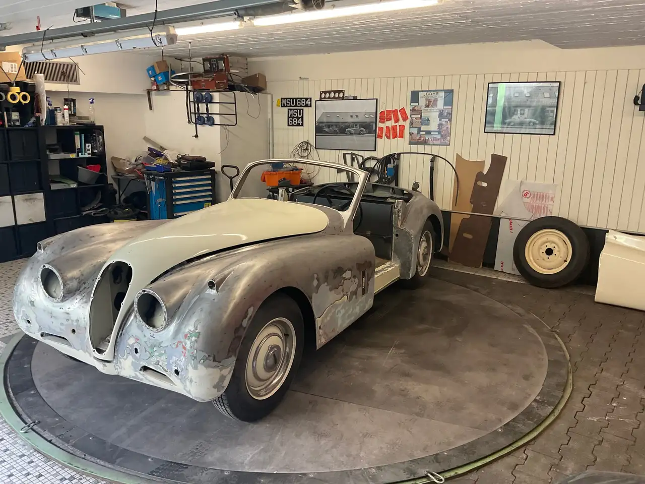 Jaguar XK 120 DHC, foto 4