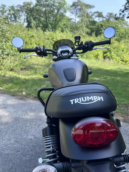 Triumph Street Twin - foto 6