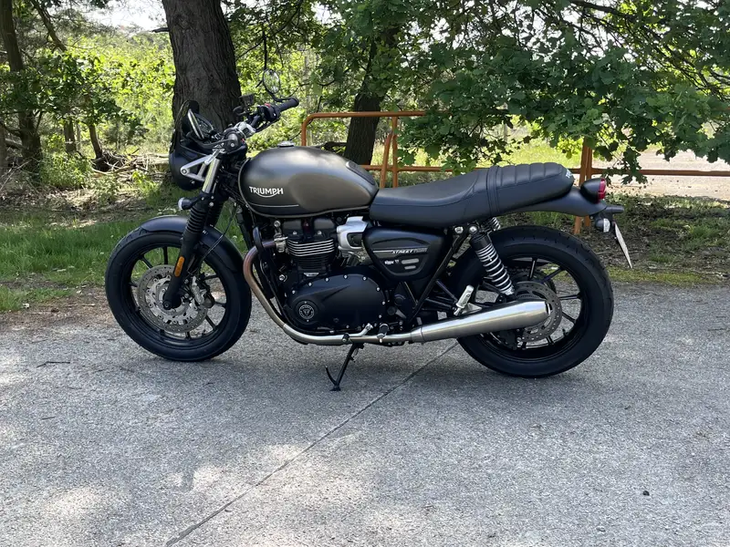 Triumph Street Twin - foto 2