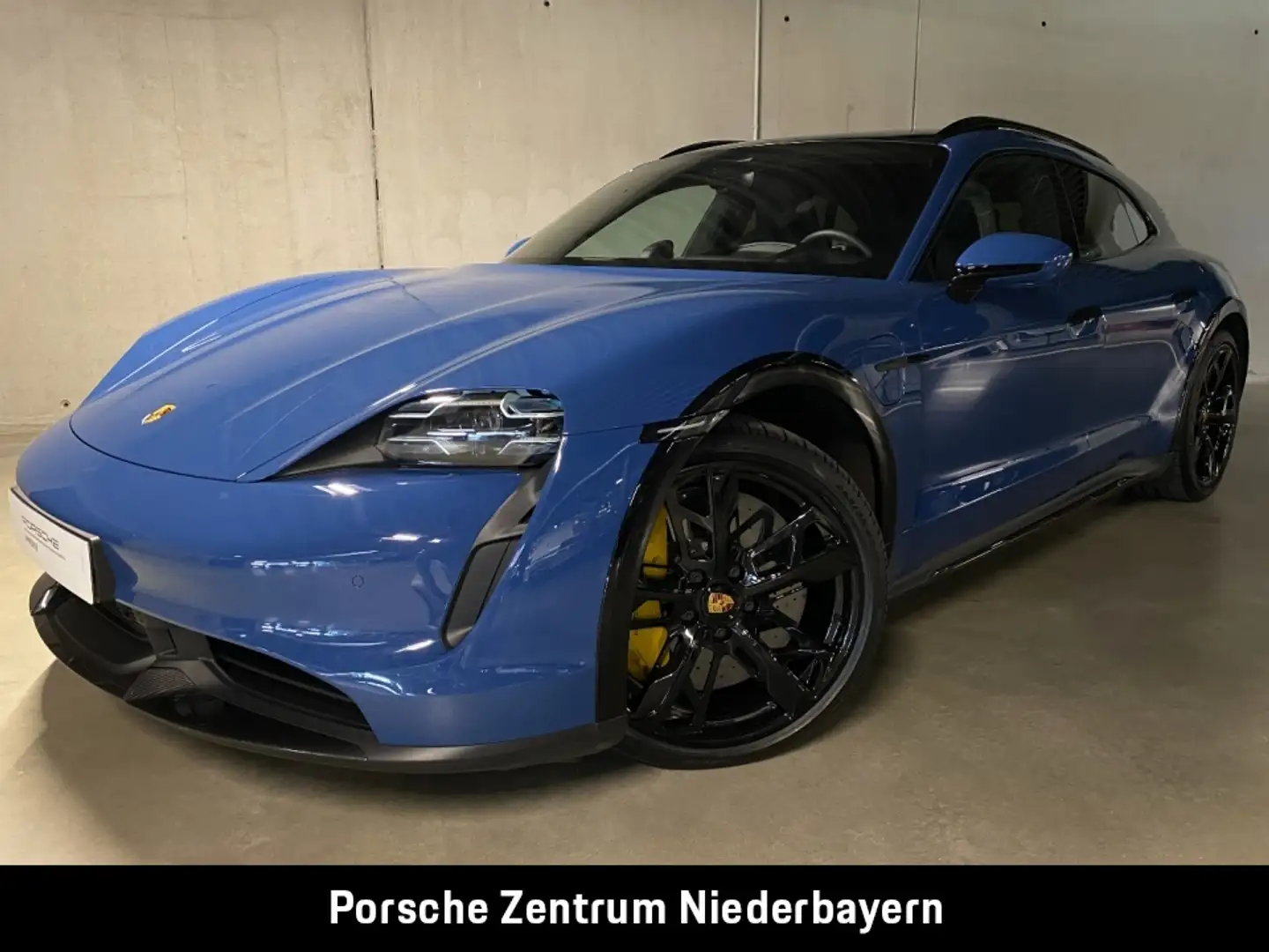 Porsche Taycan Turbo S Cross Turismo | PDCC | InnoDrive Blau - 1