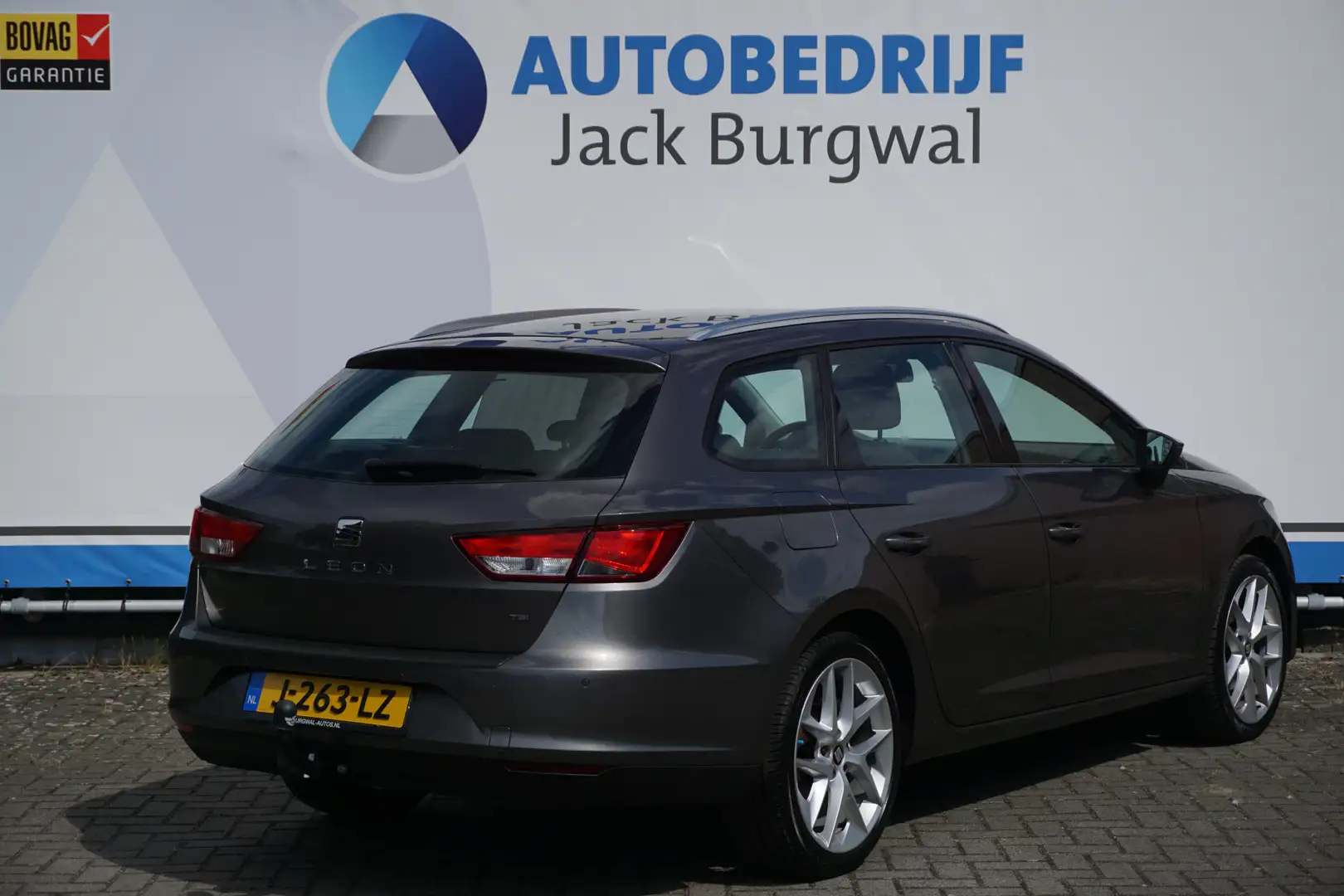 SEAT Leon ST 1.2 TSI Reference Business Trekhaak | ECC | Sto Grijs - 2