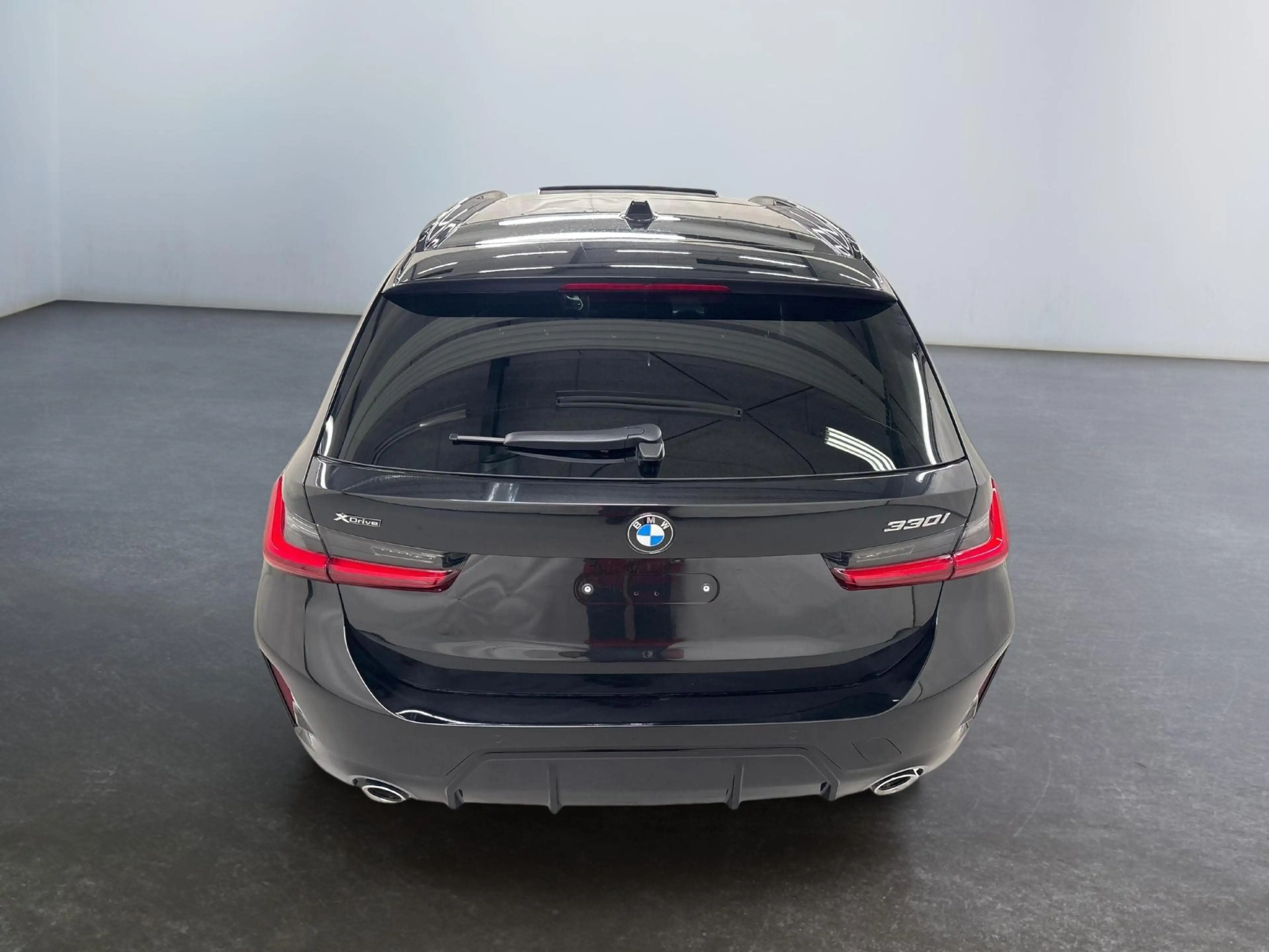 BMW 330 Touring 330i xDrive M Sport 245PS/180kW Steptro... — photo 6