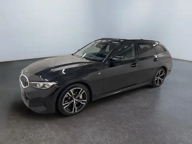 BMW 3 Series view 3