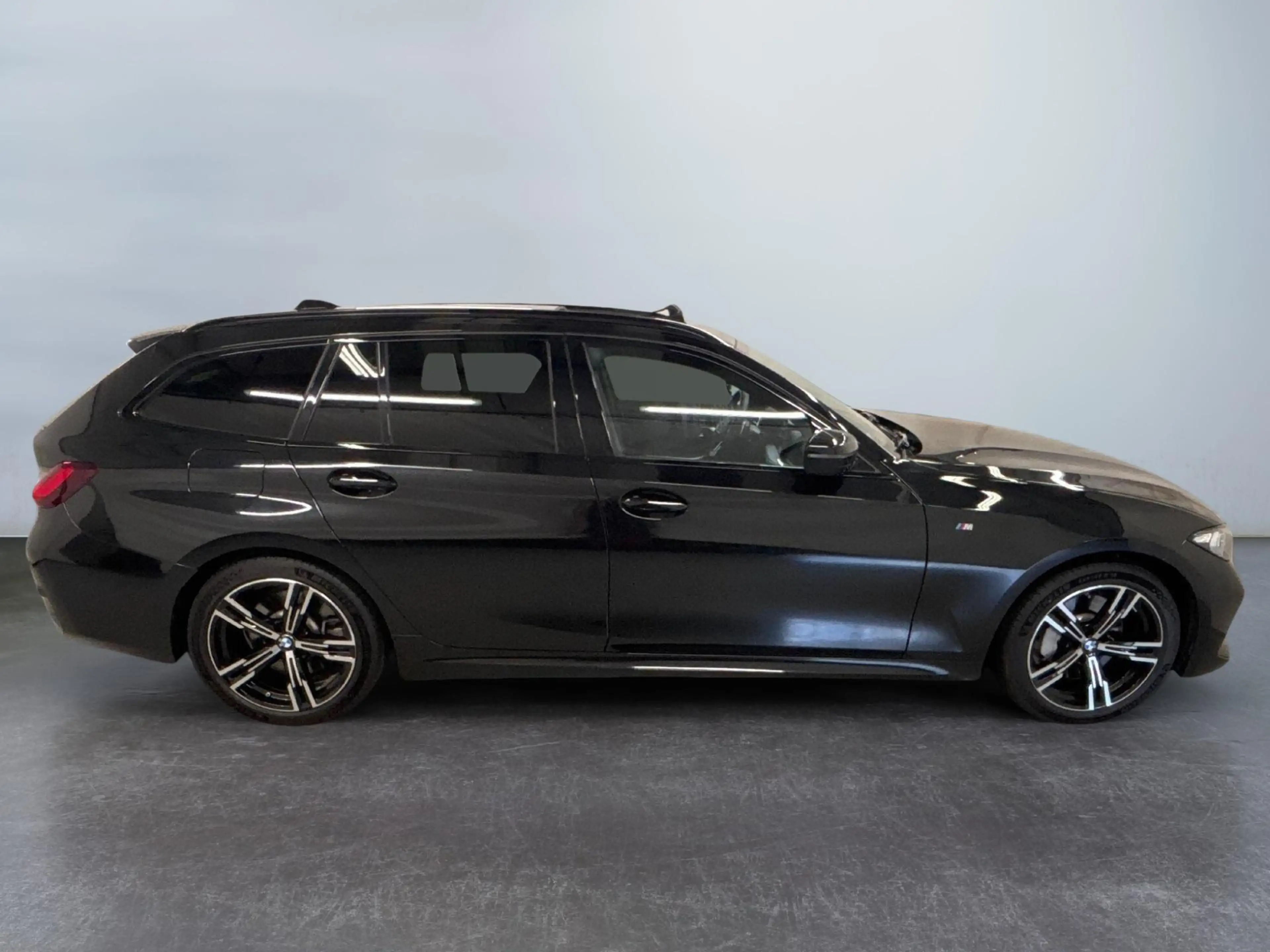 BMW 330 Touring 330i xDrive M Sport 245PS/180kW Steptro... — photo 8