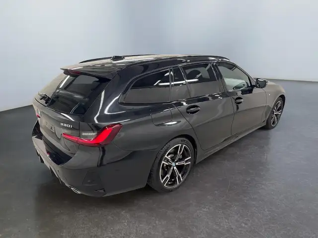 BMW 3 Series view 7