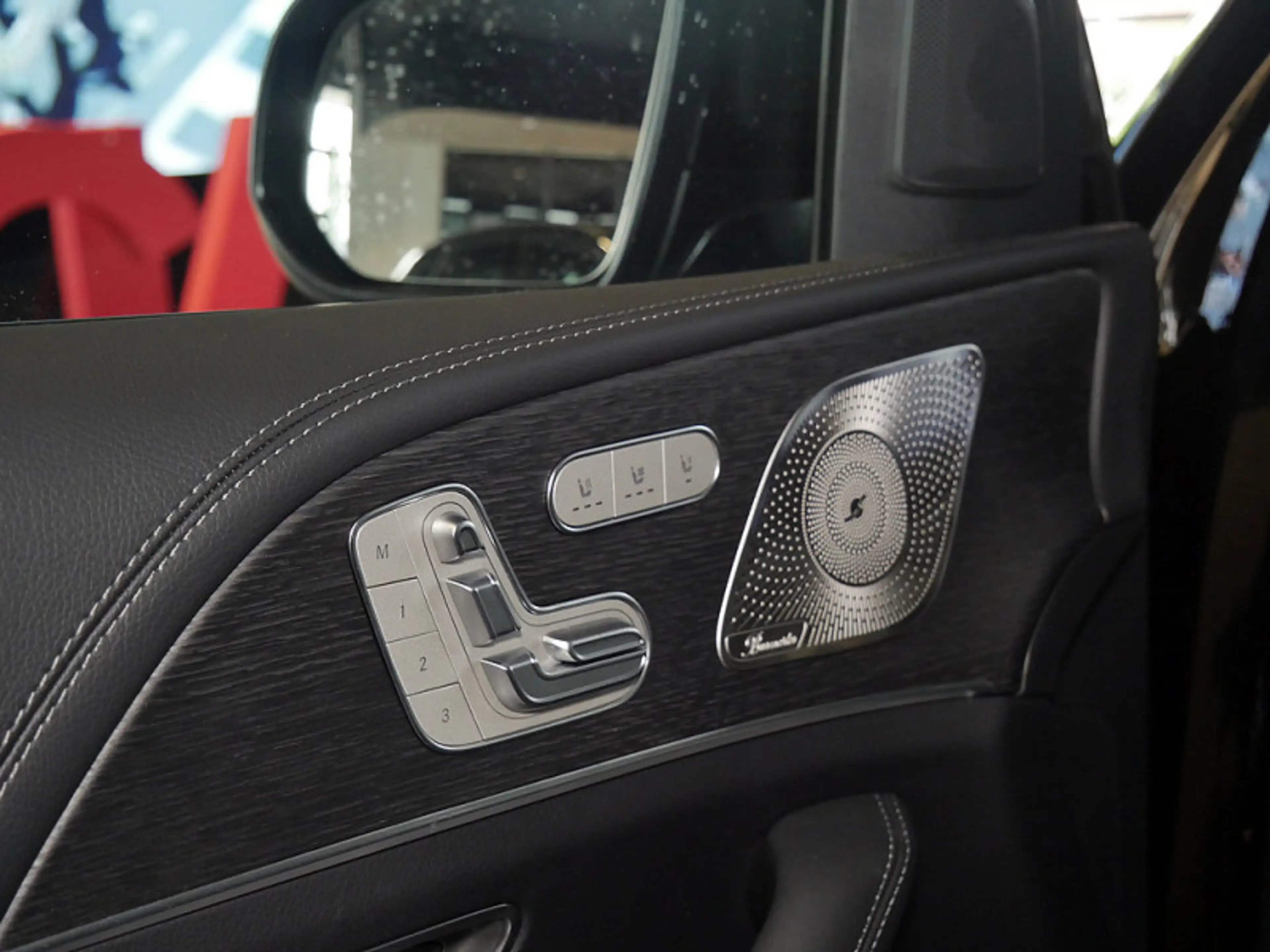 Mercedes-Benz GLS 450 d 4MATIC AMG BURM NIGHT WIDE MEMO MULTI — photo 15