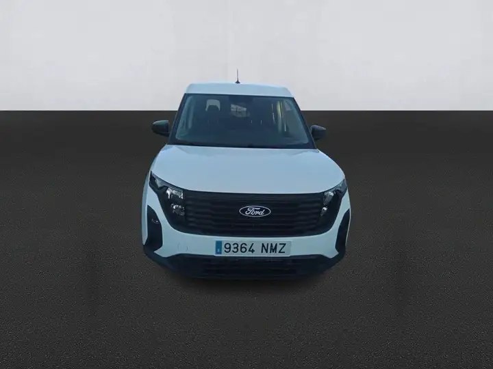 Ford Transit Courier 2026, foto 2