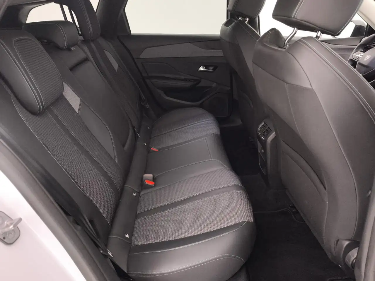 Peugeot 308 1.5 bluehdi Allure Pack s&s 130cv eat8 29