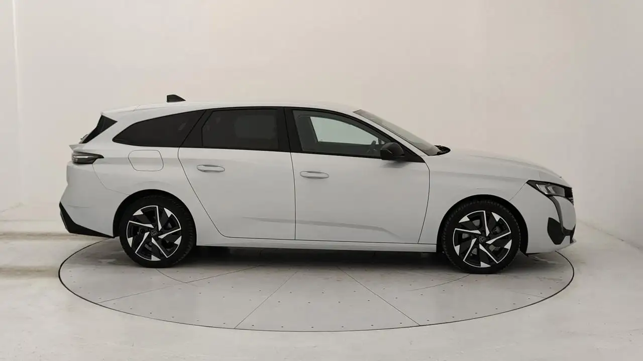 Peugeot 308 1.5 bluehdi Allure Pack s&s 130cv eat8 6