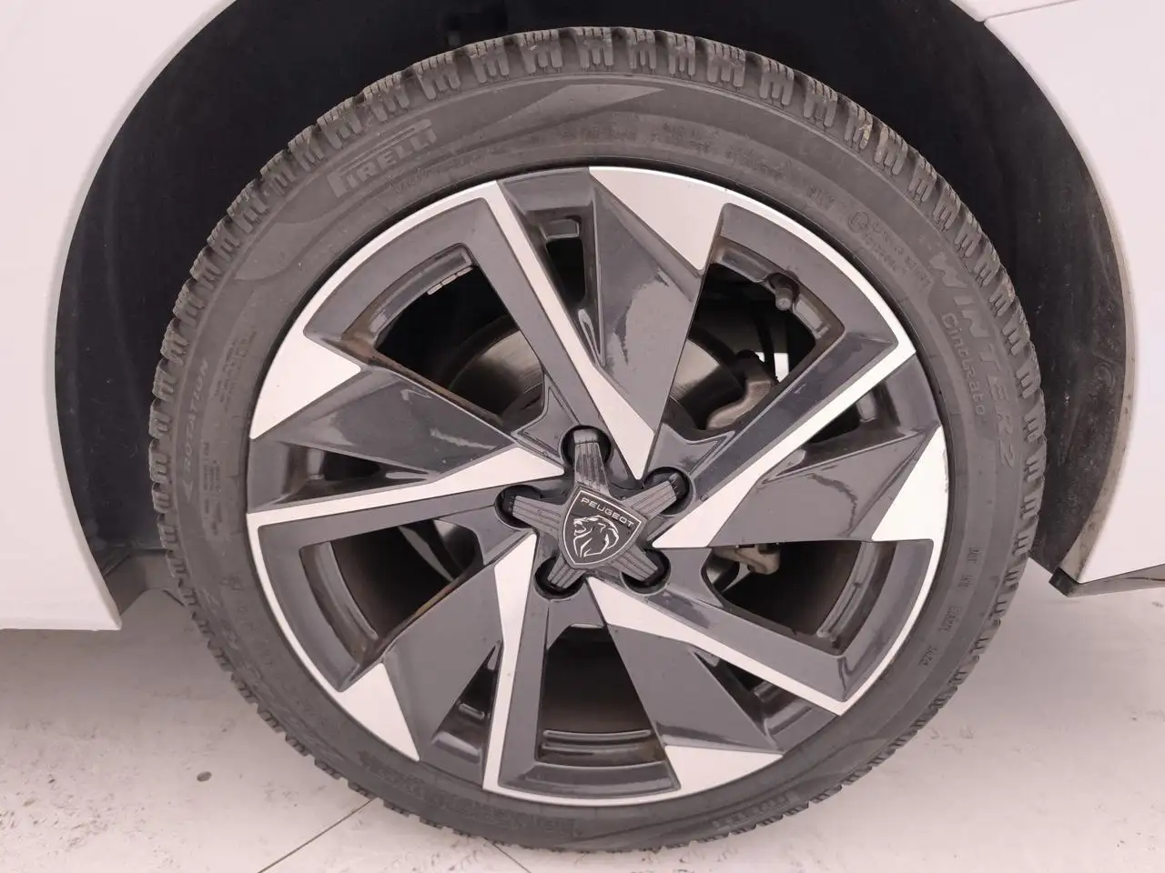 Peugeot 308 1.5 bluehdi Allure Pack s&s 130cv eat8 23