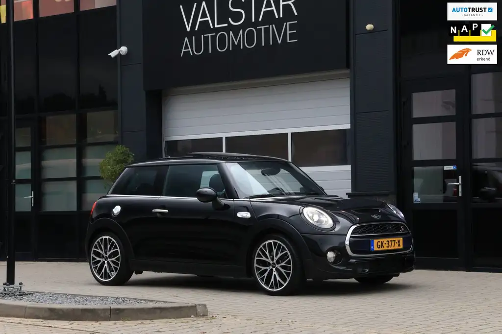 Mini John Cooper Works 2015 из Европы — купить под ключ