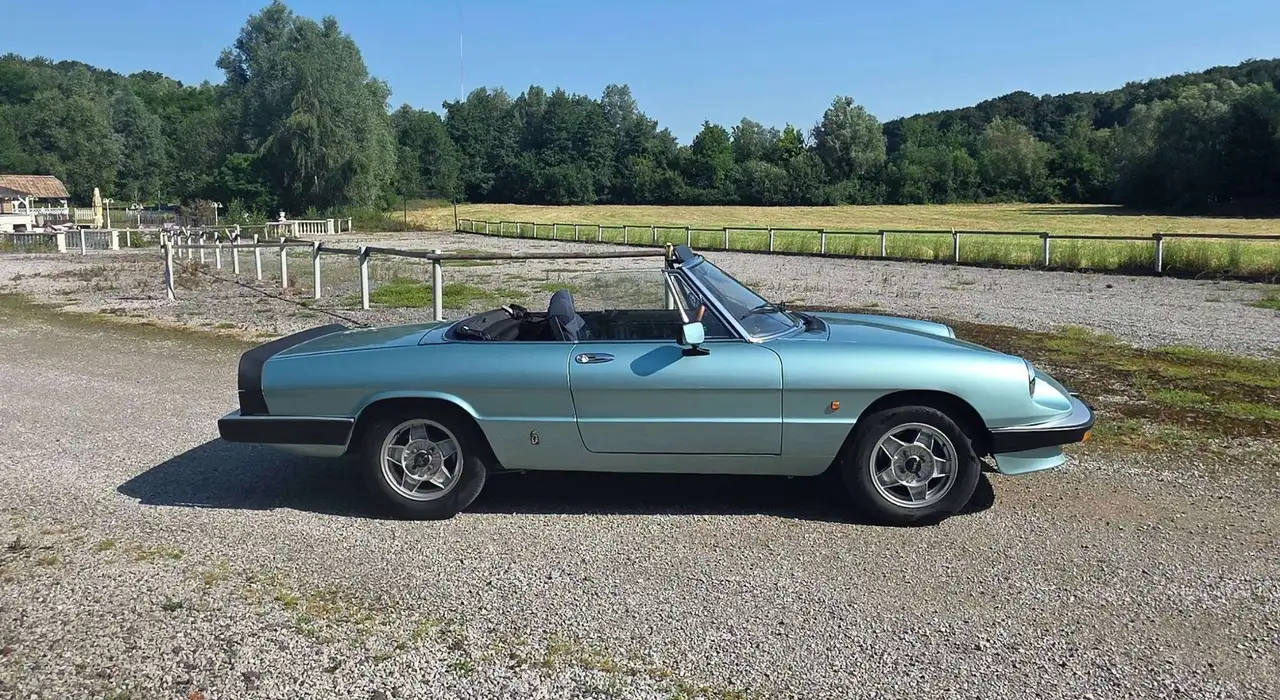 Alfa Romeo Spider III Aerodinamica 2.0 restauré, foto 10
