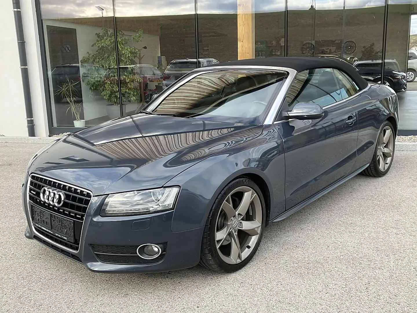 Audi A5 Cabrio 3,0 TDI V6 quattro DPF Aut. Leder Xenon ... Grau - 1