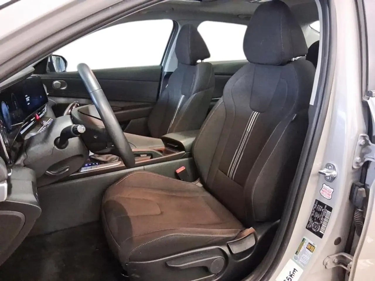 Hyundai ELANTRA снимка Hyundai ELANTRA