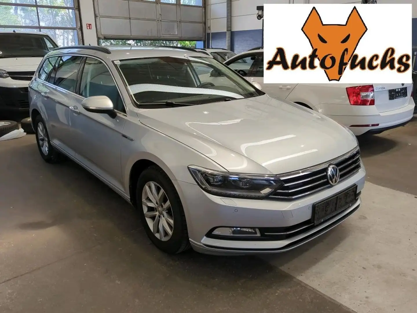Volkswagen Passat Variant 2,0 TDI DSG Comfortline BMT 4Motion Grijs - 1
