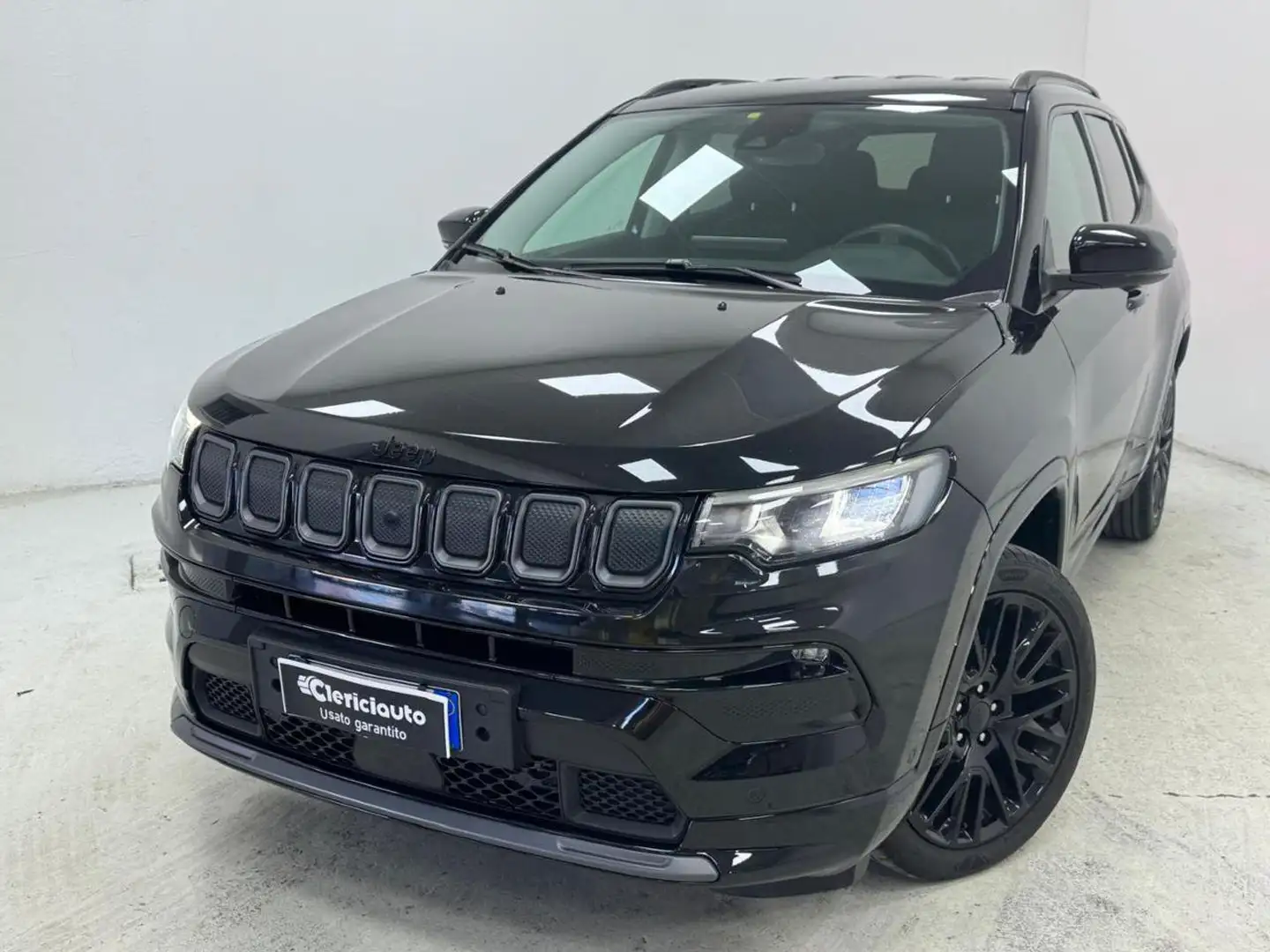 Jeep Compass 1.6 Multijet II 2WD S Schwarz - 1