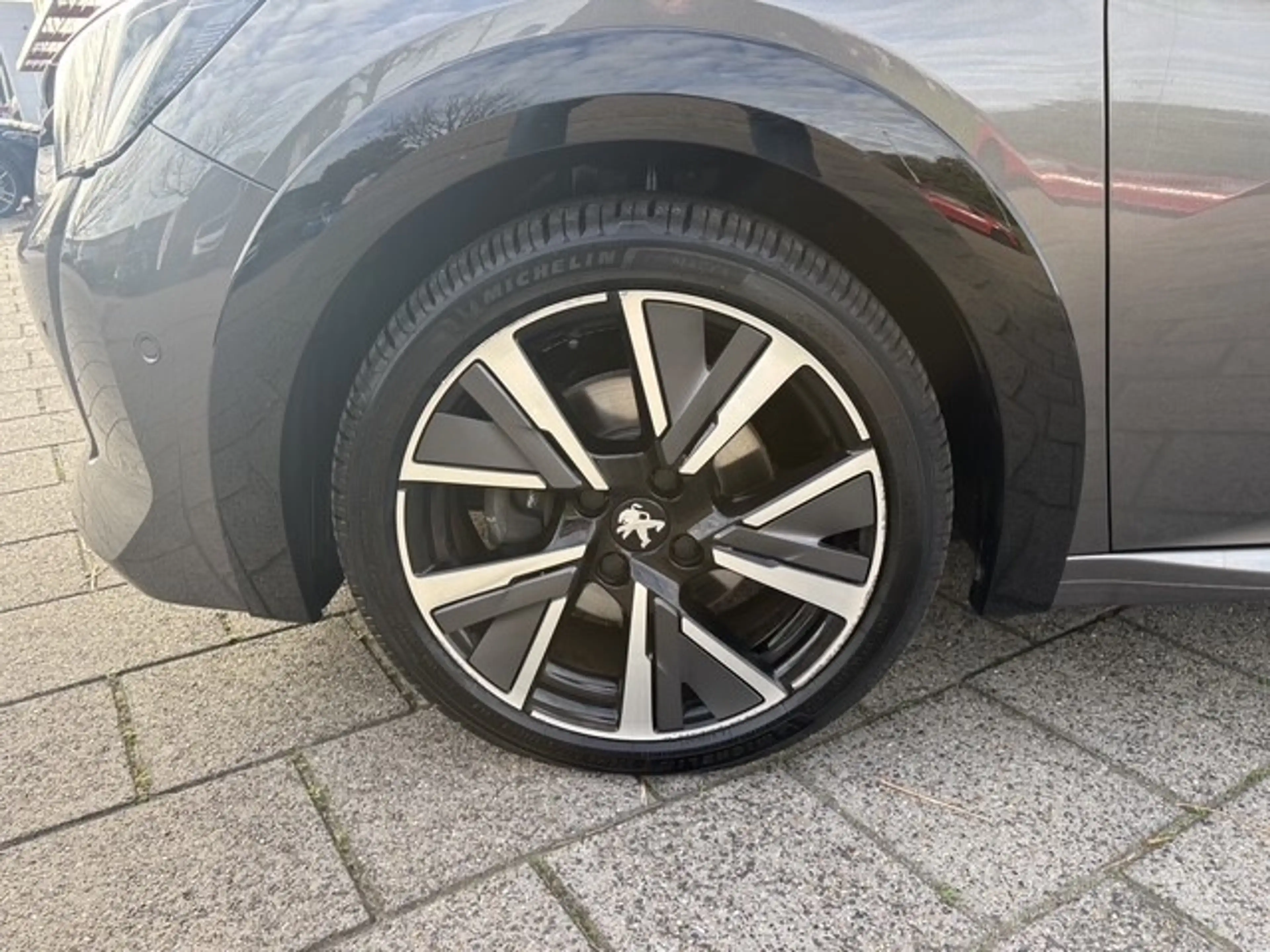 Peugeot 208 1.2 PureTech GT-Line | Carplay | Camera | 74.141 k — photo 8