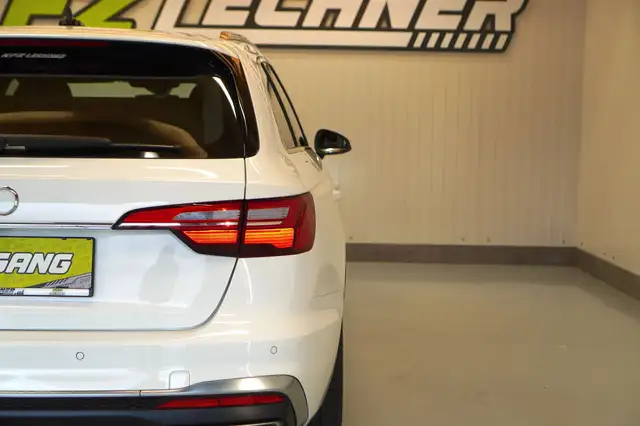 Audi A4 view 6
