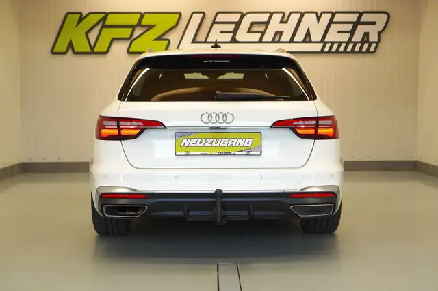 Audi A4 view 5