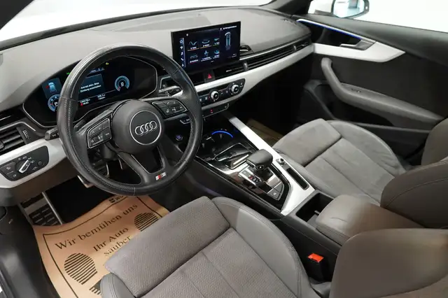 Audi A4 view 13