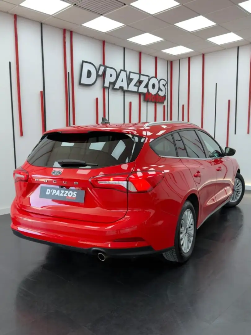 Ford Focus Sportbreak 1.5Ecoblue Titanium Rojo - 2
