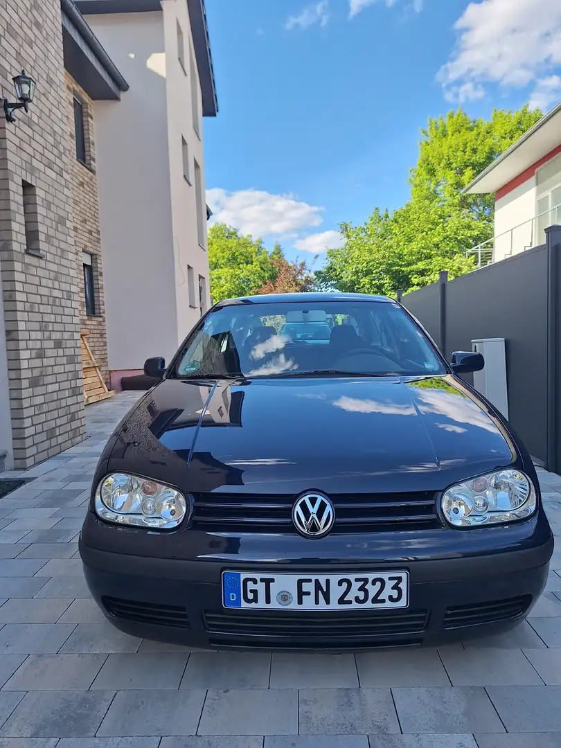 Volkswagen Golf 1.6 Automatik Highline - 1