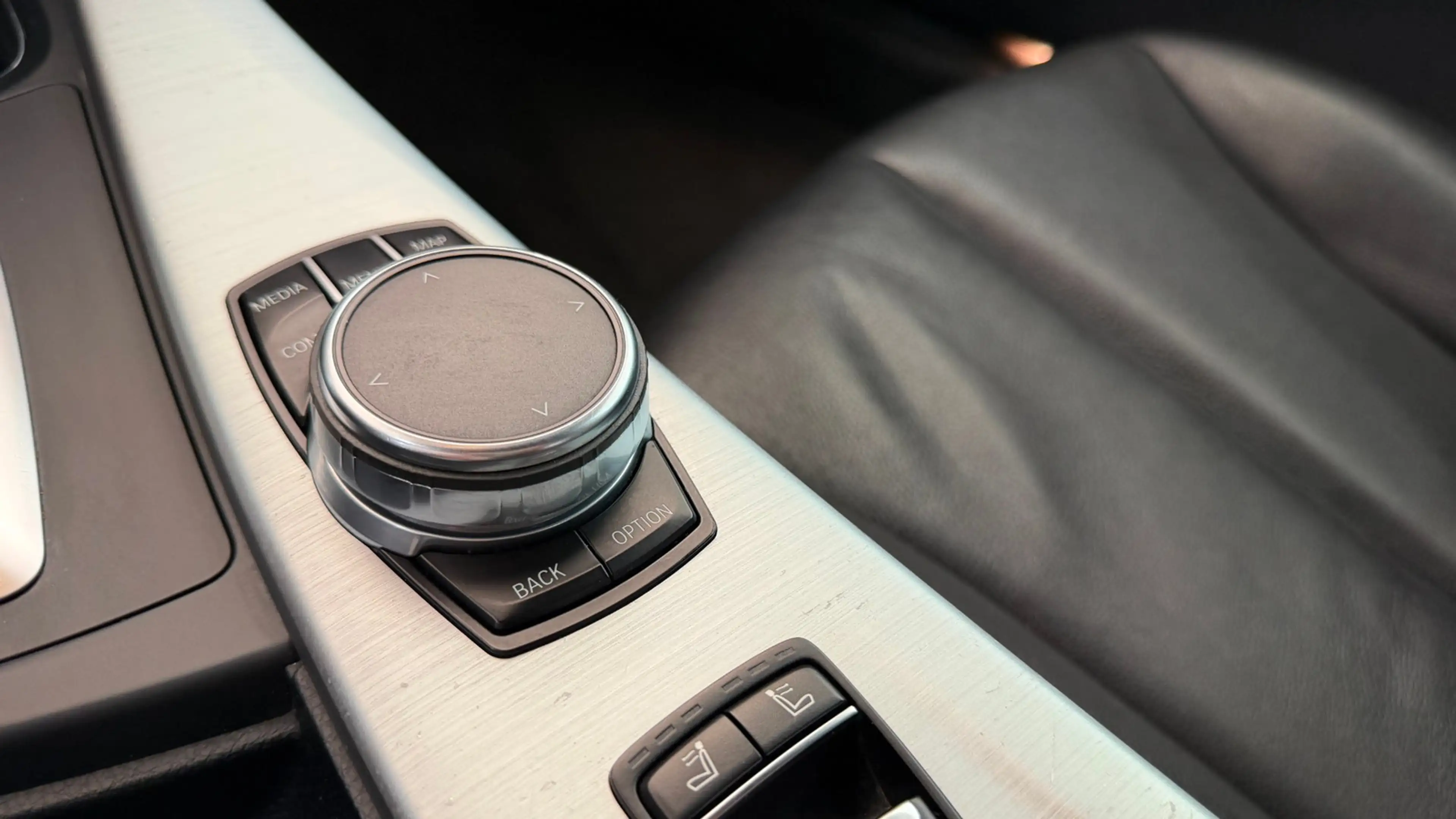 BMW 430 d Advantage — photo 19