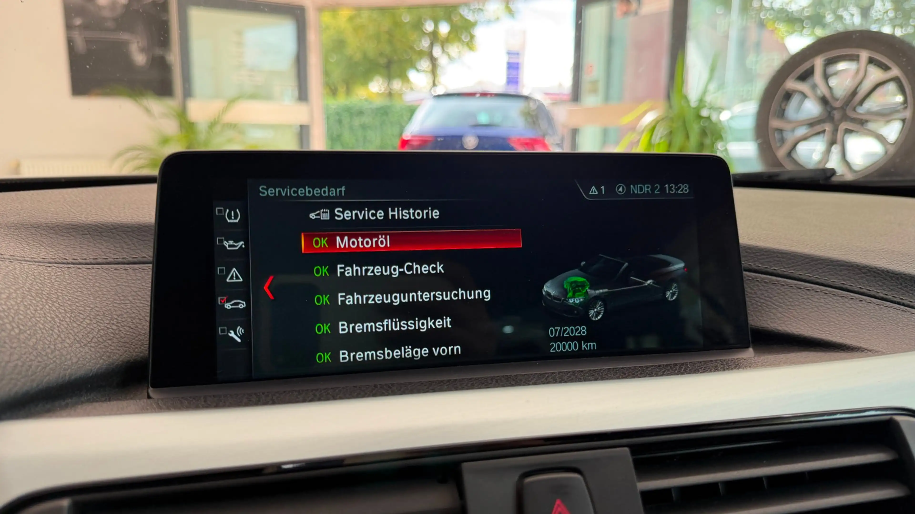BMW 430 d Advantage — photo 24