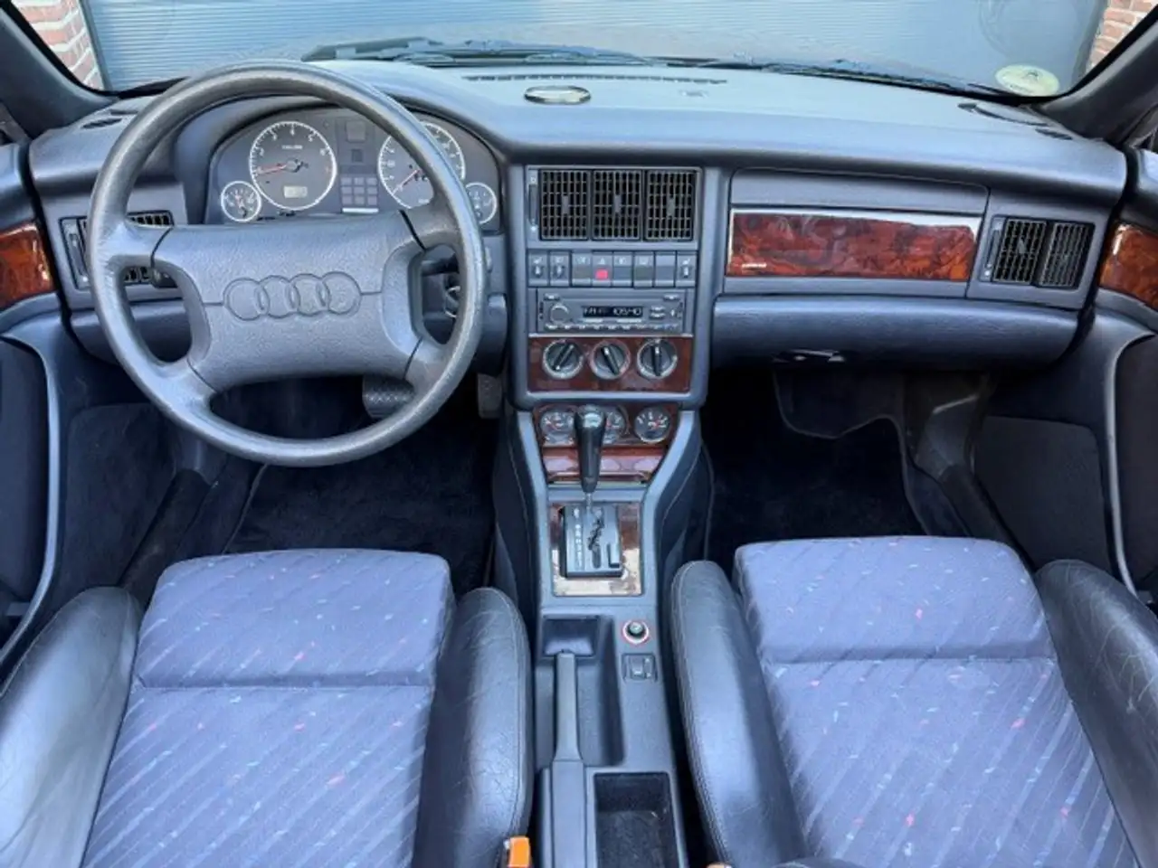 Audi Cabriolet 2.6 V6 automaat / bj. 1995 / NAP met 120989 km.en, foto 5