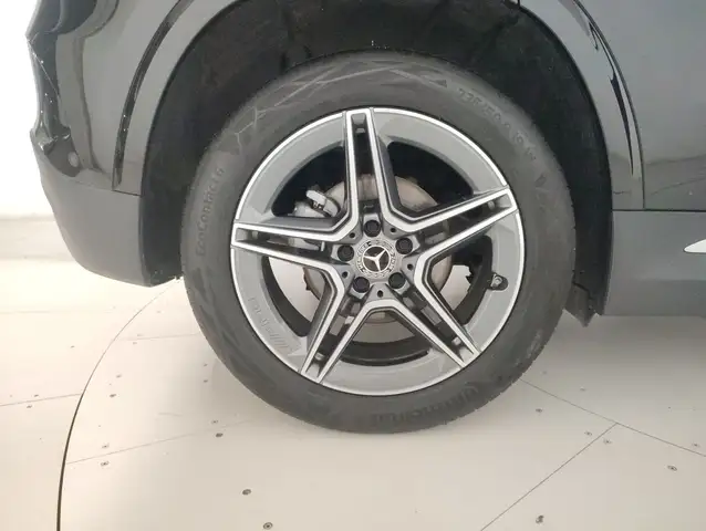 Mercedes-Benz GLA view 13