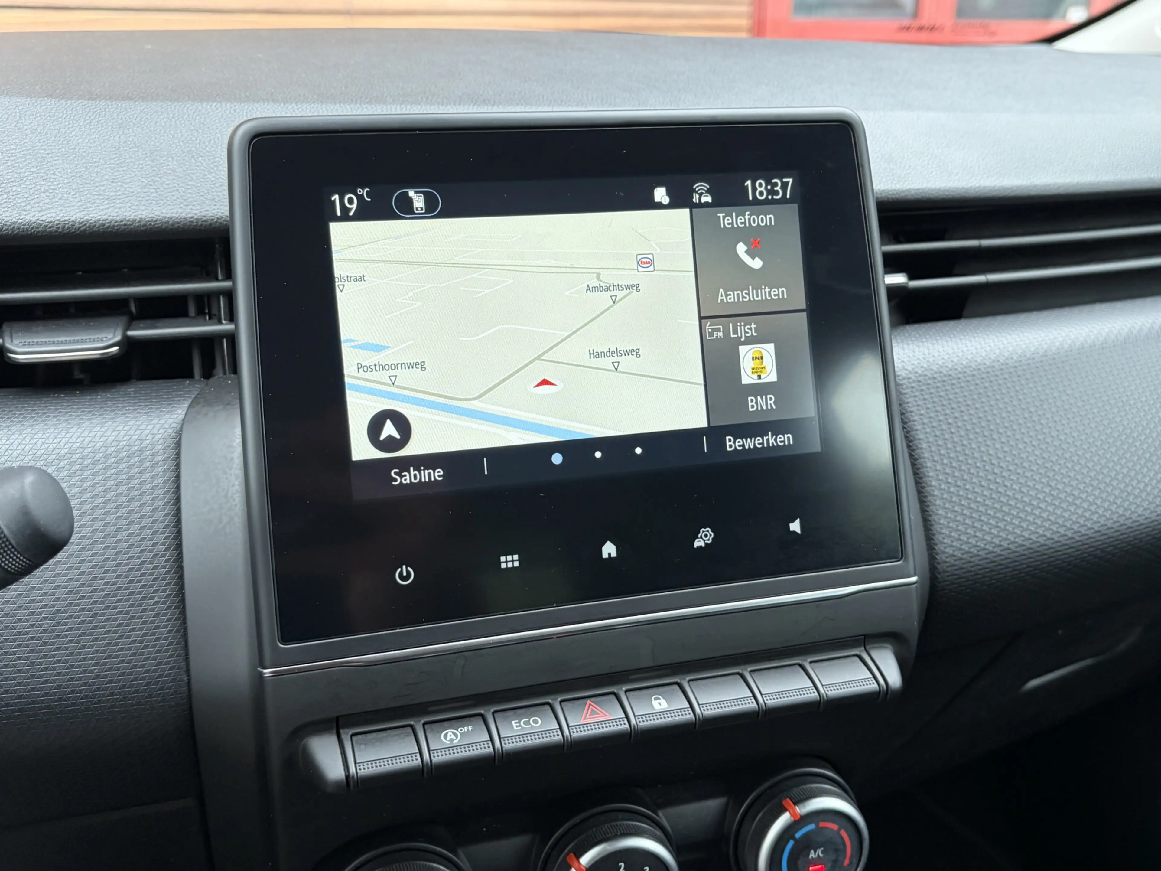 Renault Clio 1.0 TCe 90 Equilibre Carplay / Navi / Cruise — photo 36