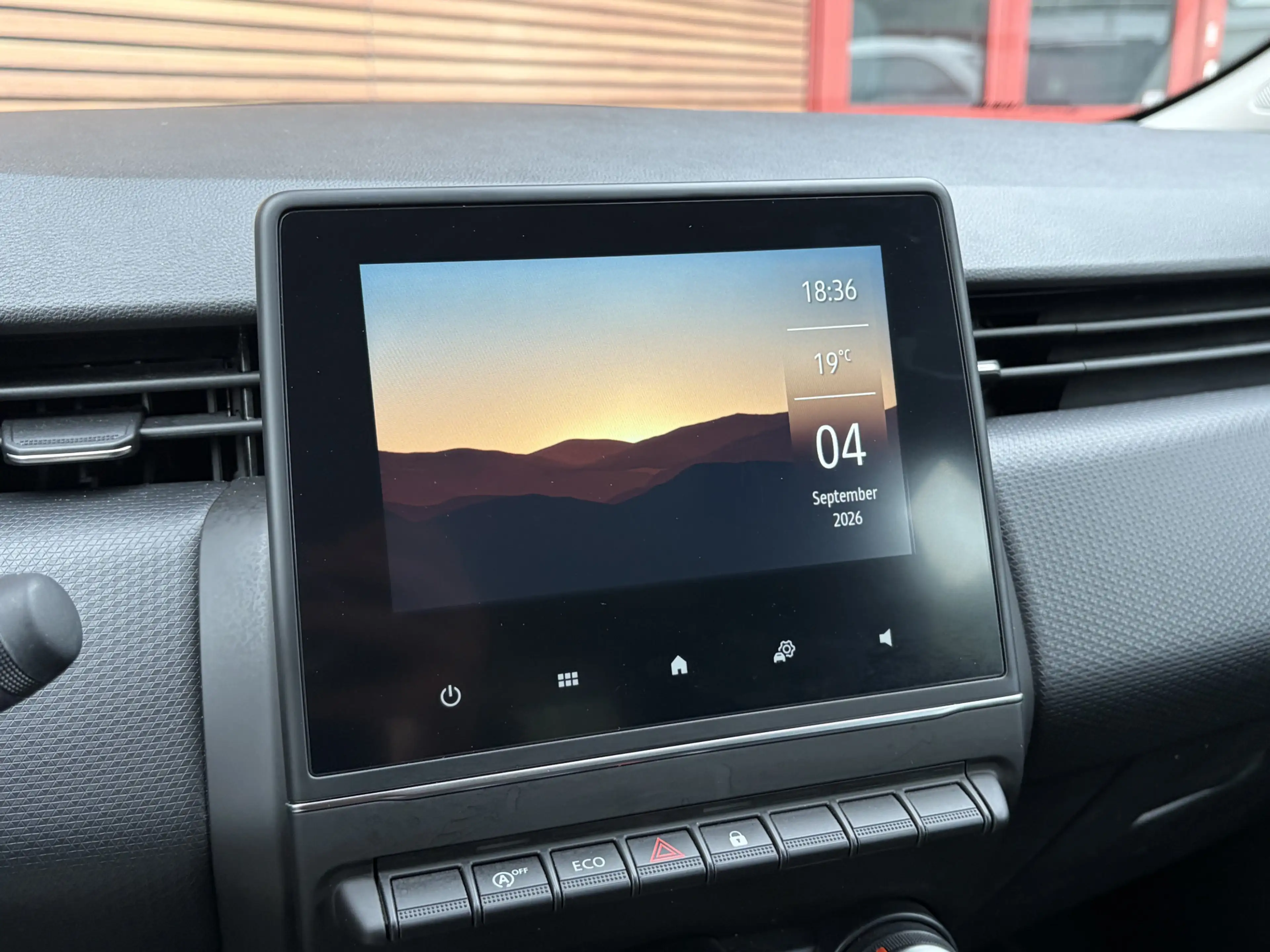 Renault Clio 1.0 TCe 90 Equilibre Carplay / Navi / Cruise — photo 35