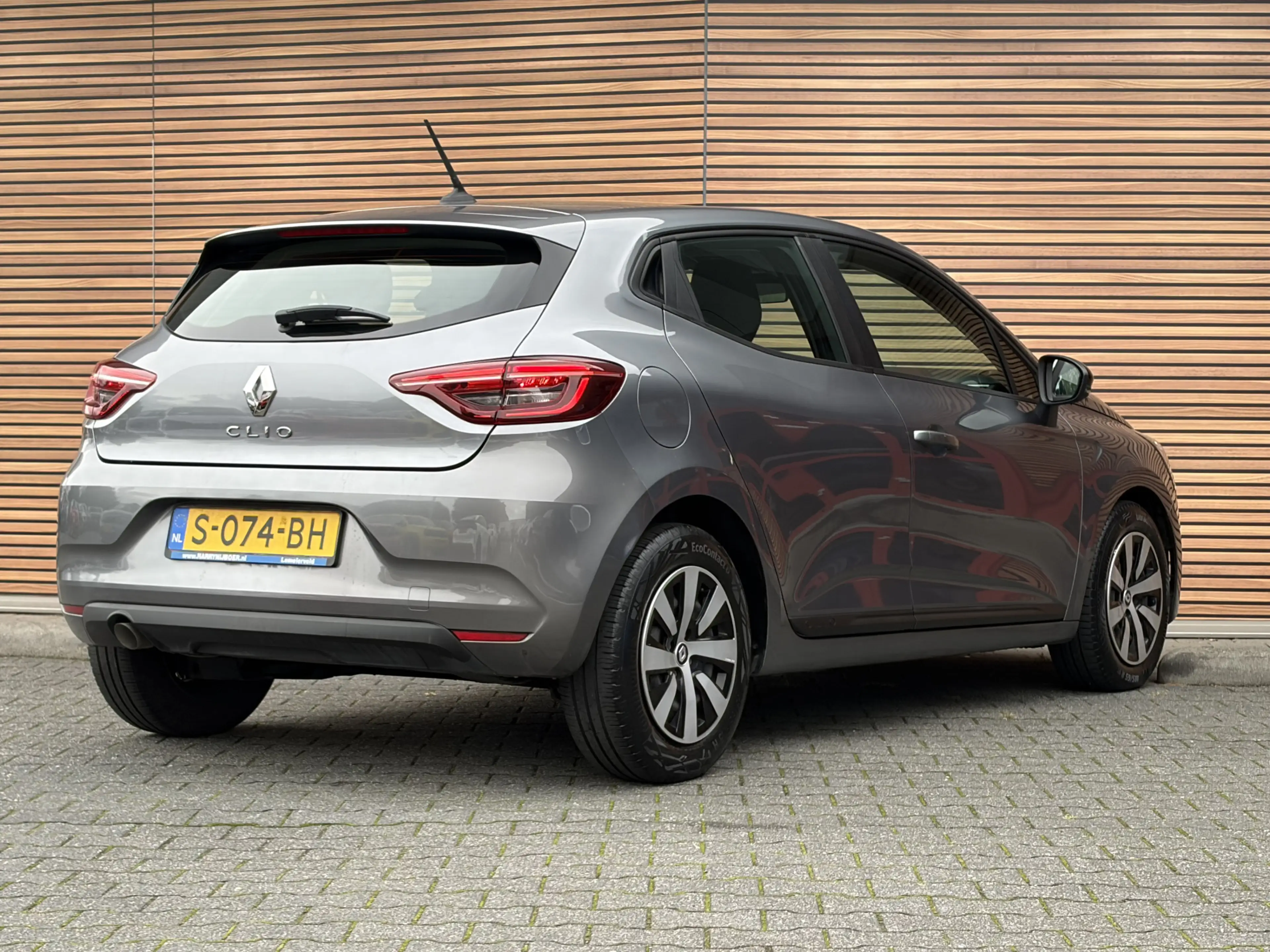 Renault Clio 1.0 TCe 90 Equilibre Carplay / Navi / Cruise — photo 3