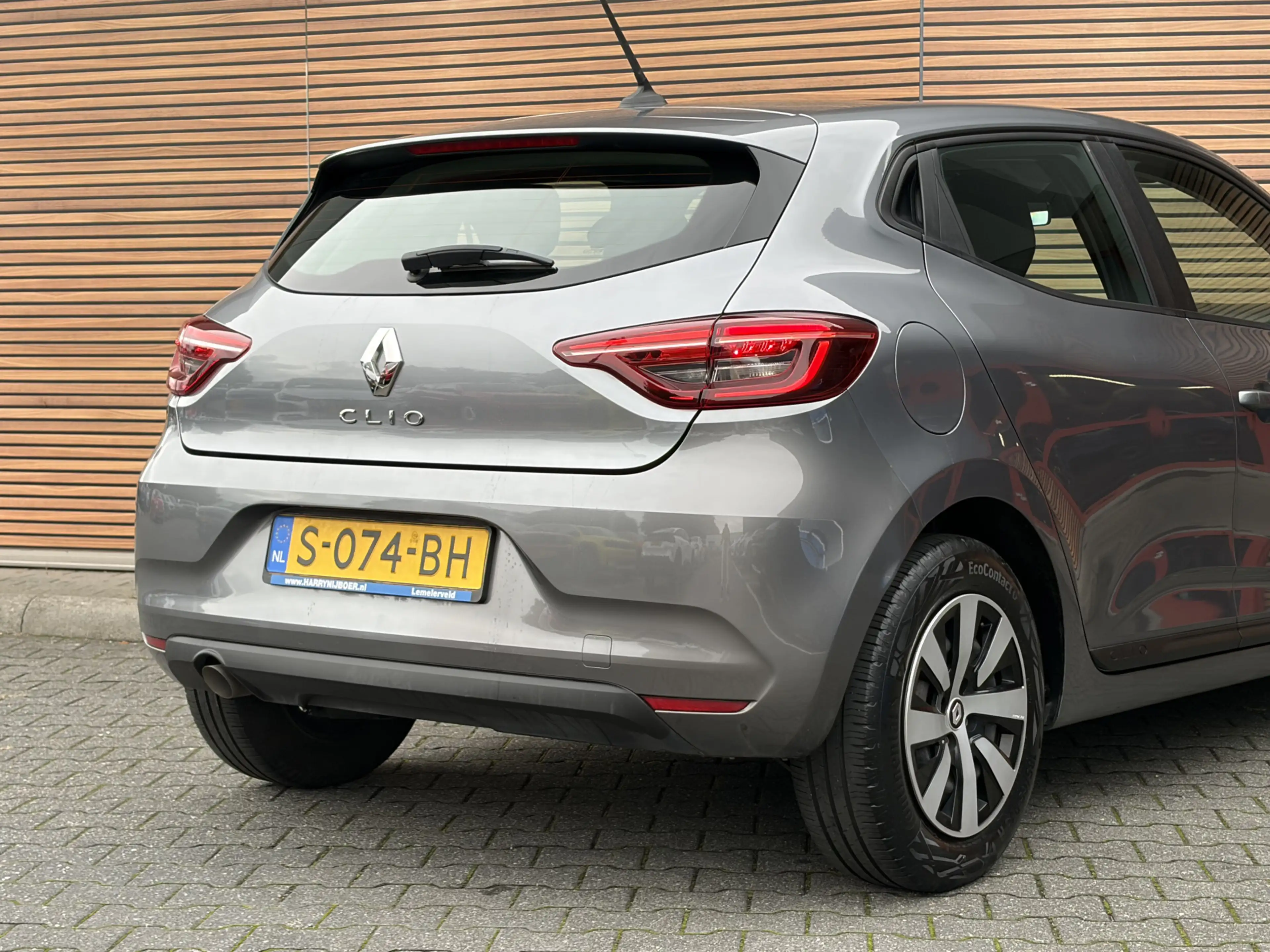 Renault Clio 1.0 TCe 90 Equilibre Carplay / Navi / Cruise — photo 18