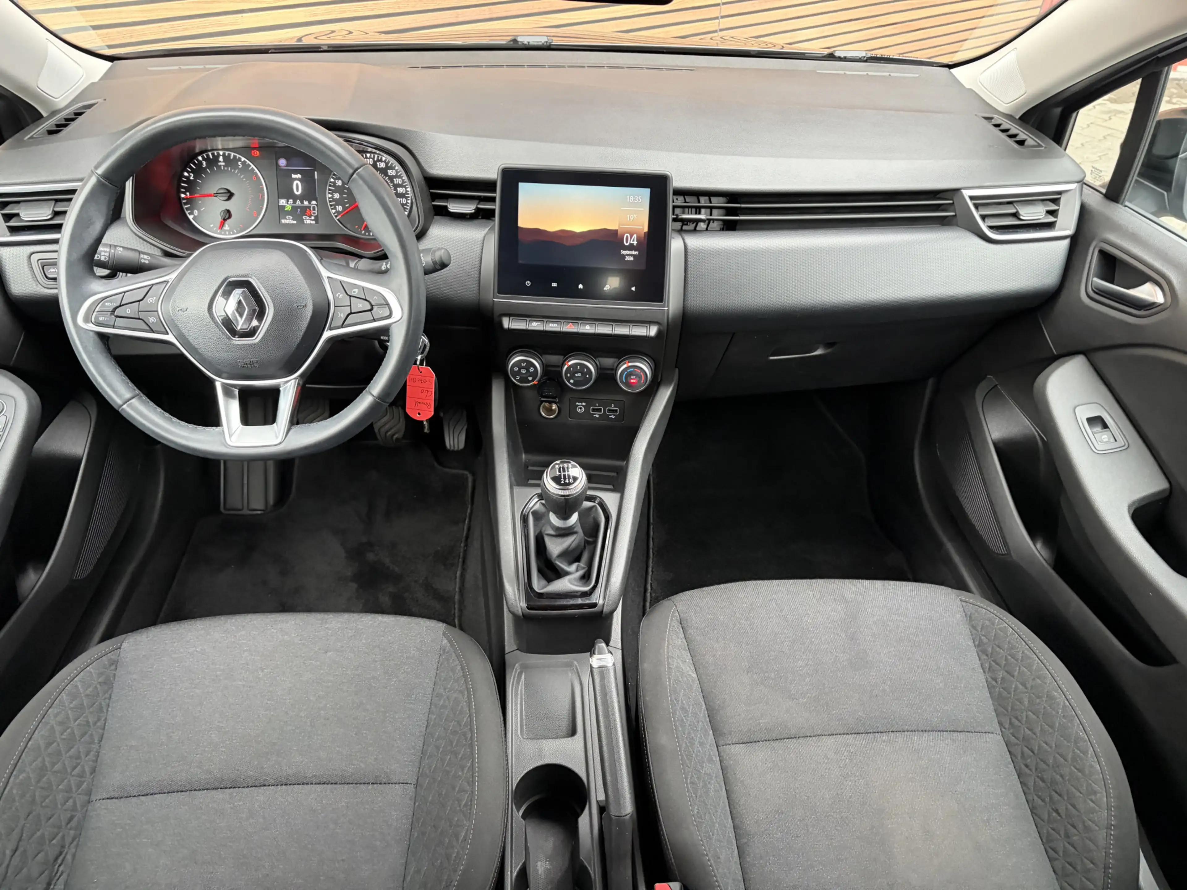 Renault Clio 1.0 TCe 90 Equilibre Carplay / Navi / Cruise — photo 2