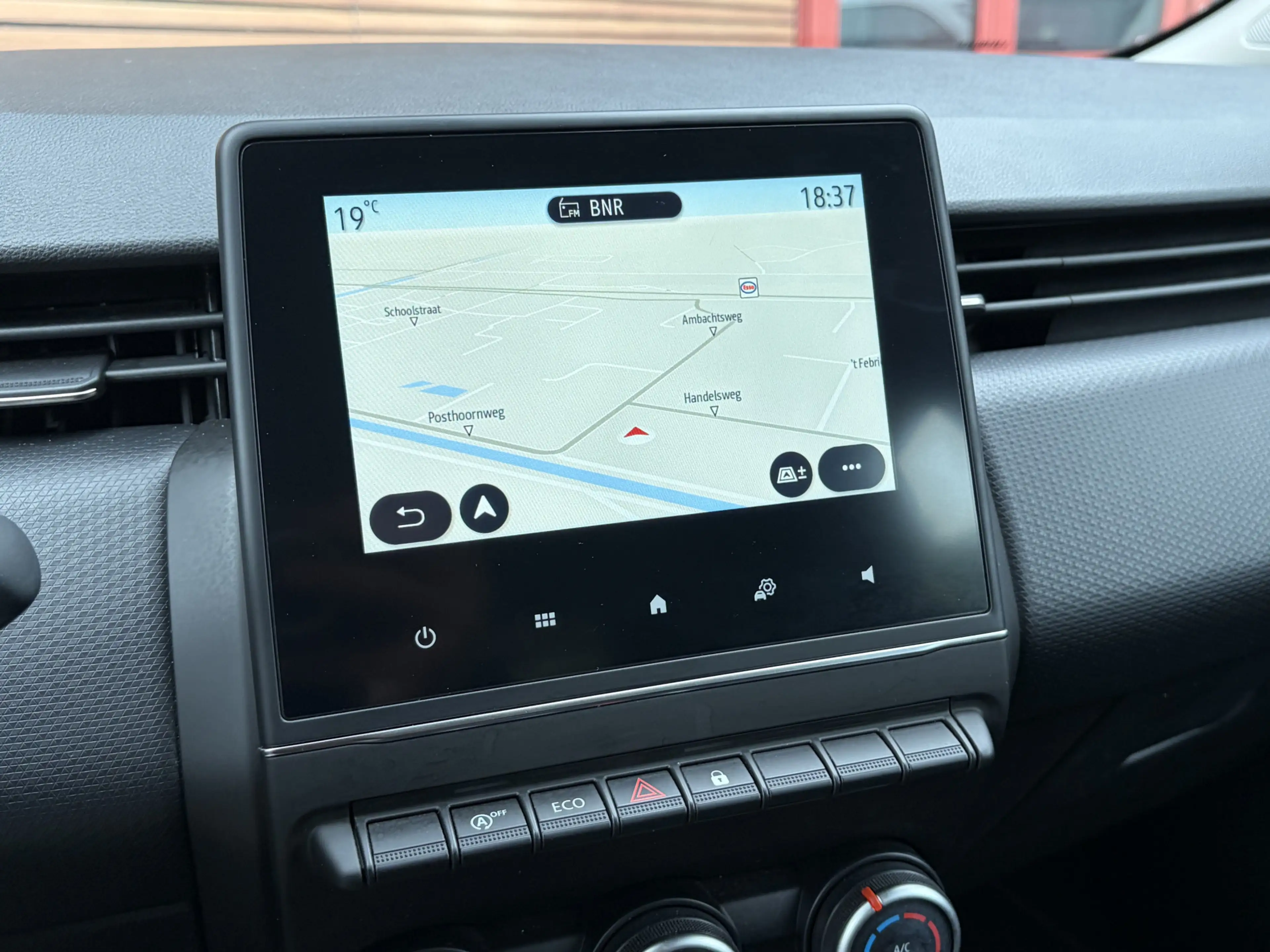 Renault Clio 1.0 TCe 90 Equilibre Carplay / Navi / Cruise — photo 38