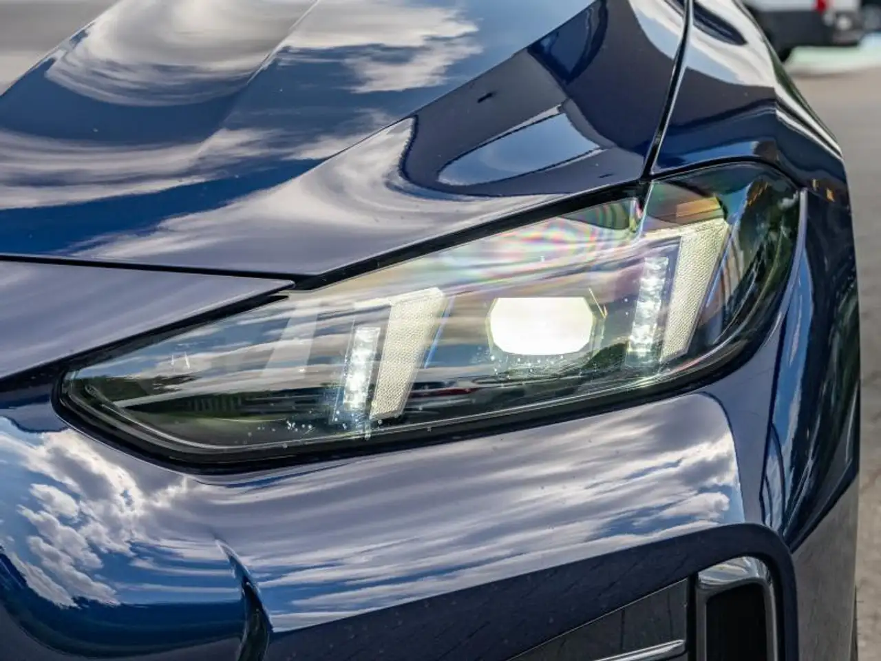 BMW i4 2026 — фото 19