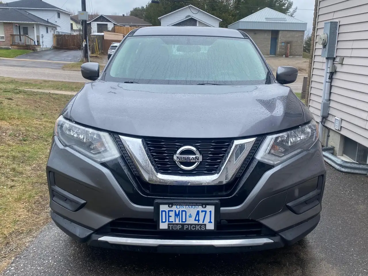 Nissan Rogue снимка Nissan Rogue