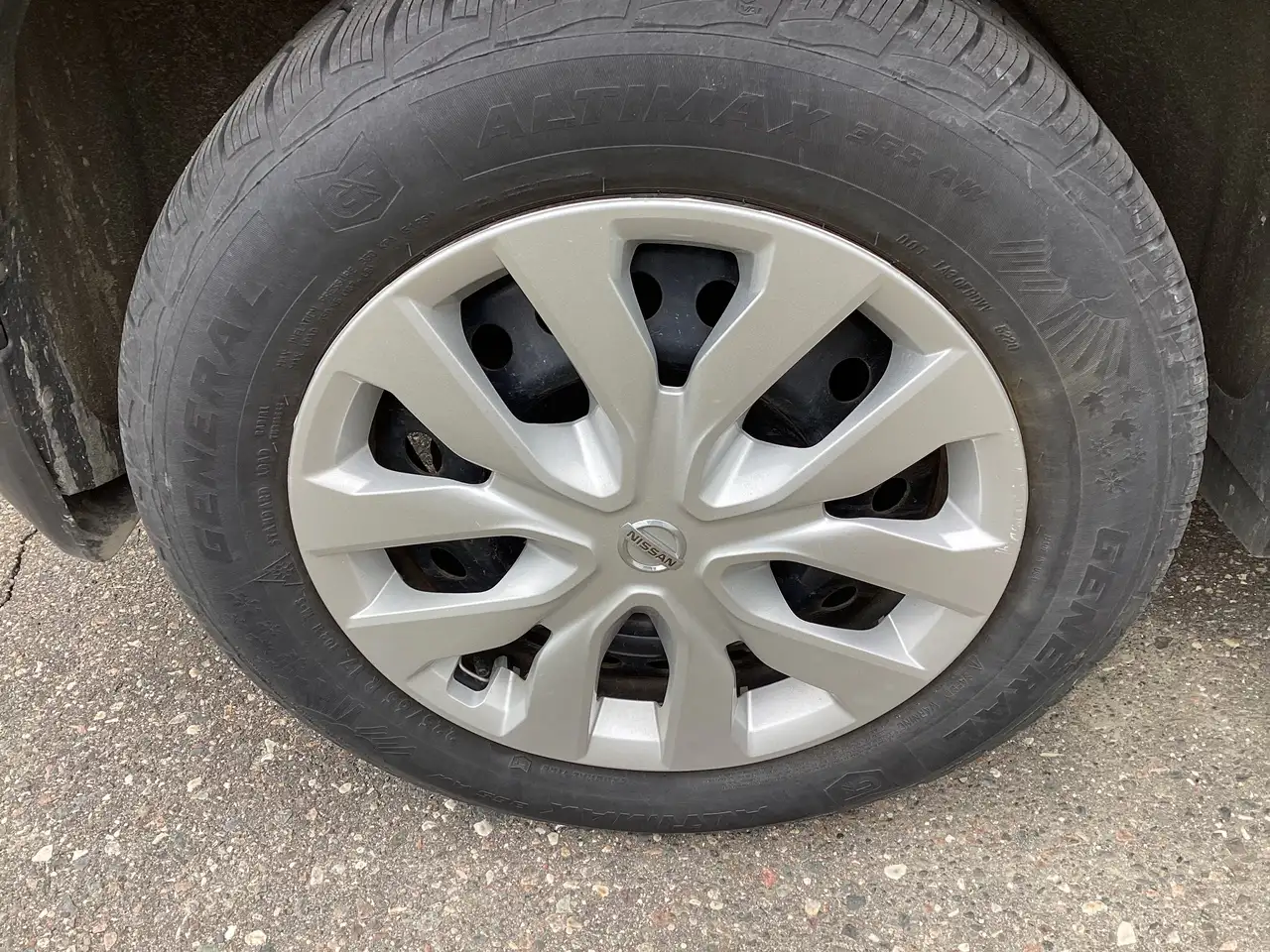 Nissan Rogue снимка Nissan Rogue