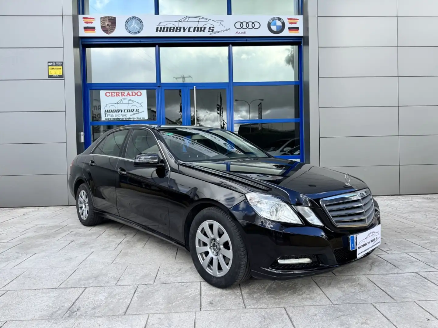 Mercedes-Benz E 200 200CDI BE Fekete - 2
