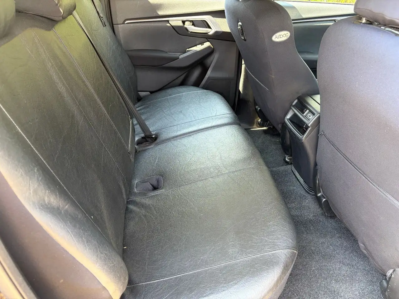 Isuzu D-Max 2023 — фото 15