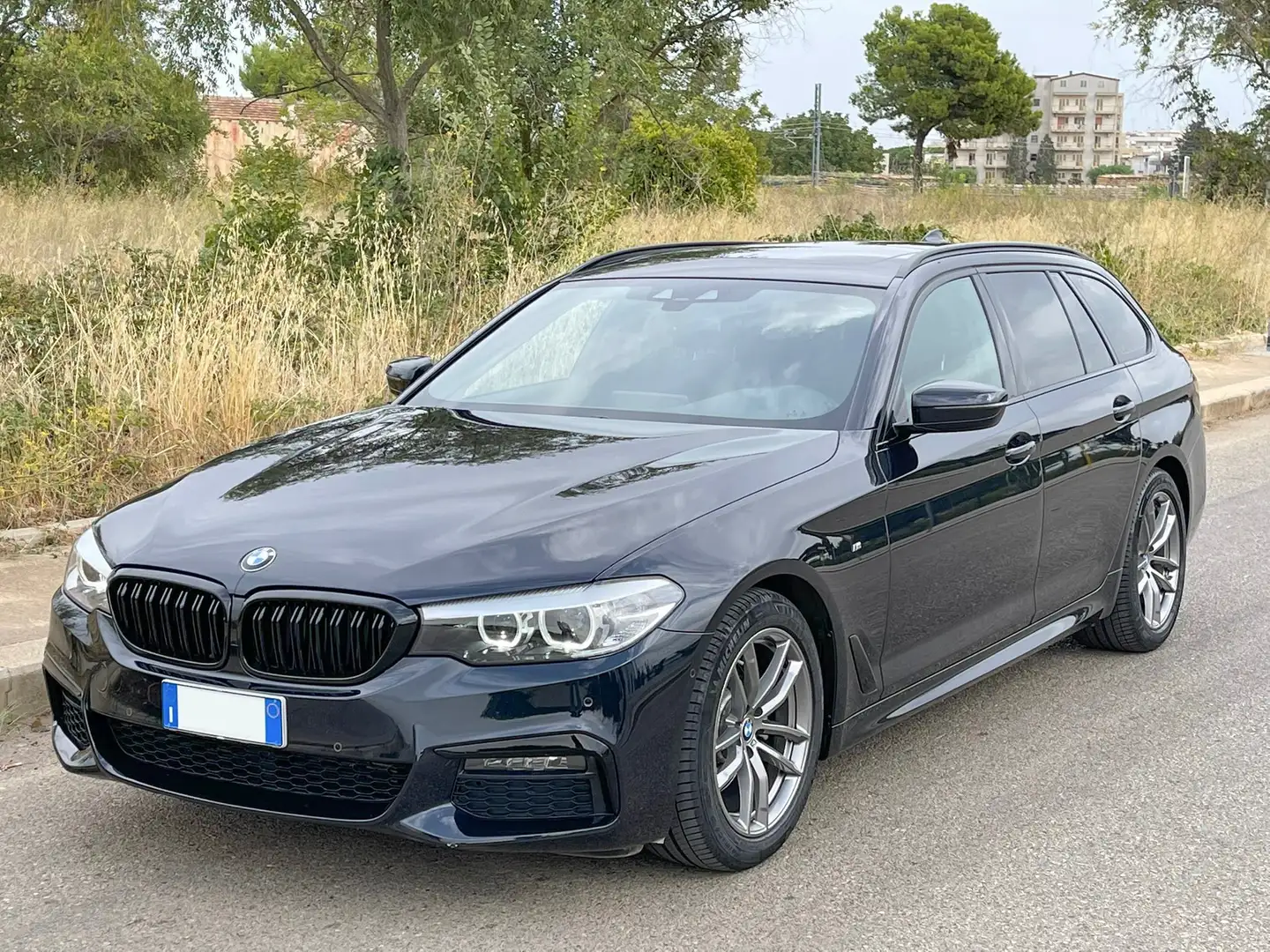 BMW 518 518d Touring Msport auto Modrá - 1