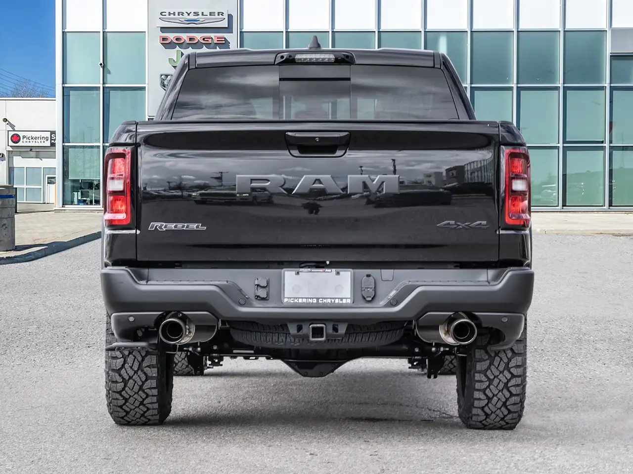 RAM 1500 снимка RAM 1500