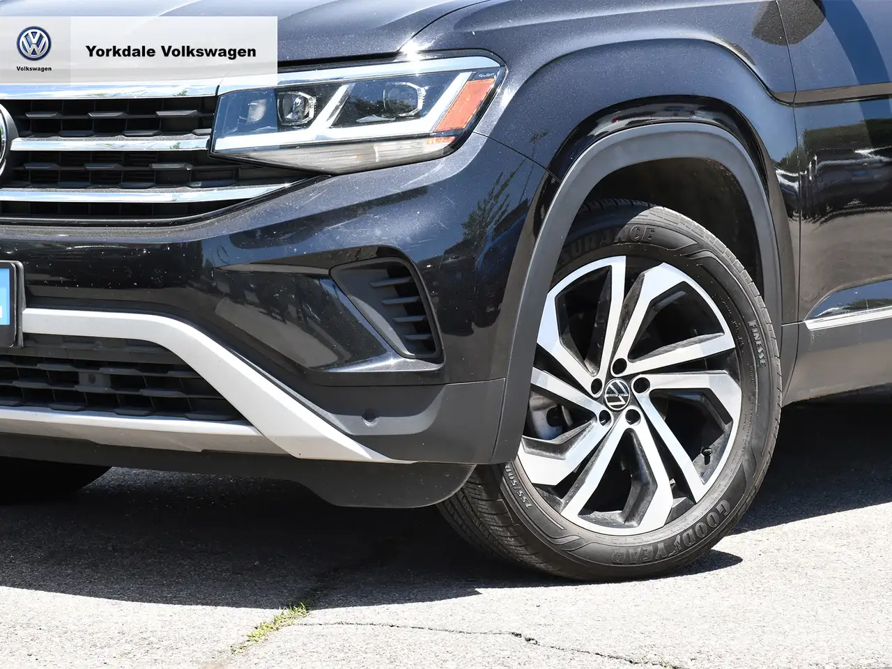 Volkswagen Atlas photo Volkswagen Atlas