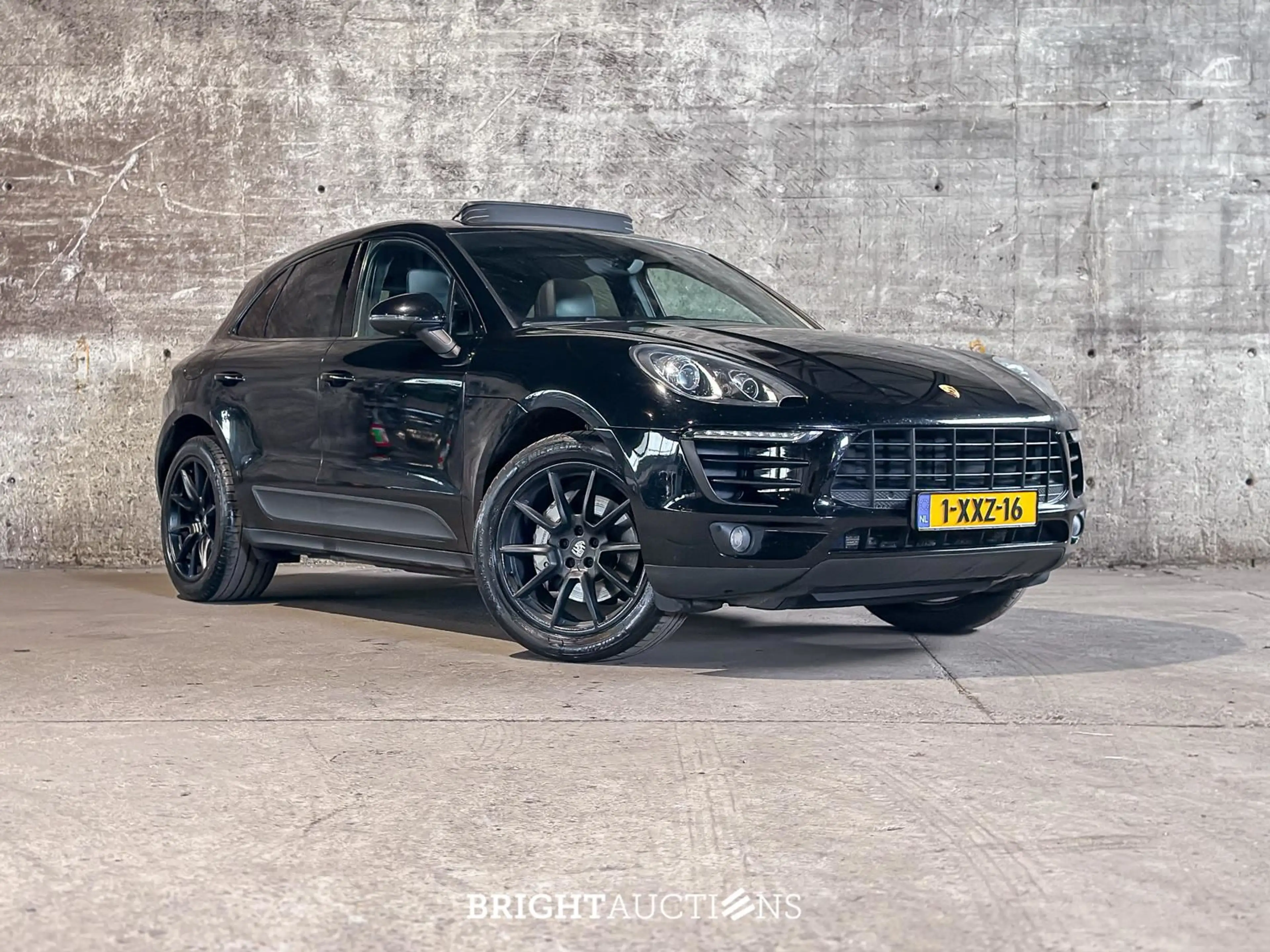 Porsche Macan 3.0 D S — photo 11