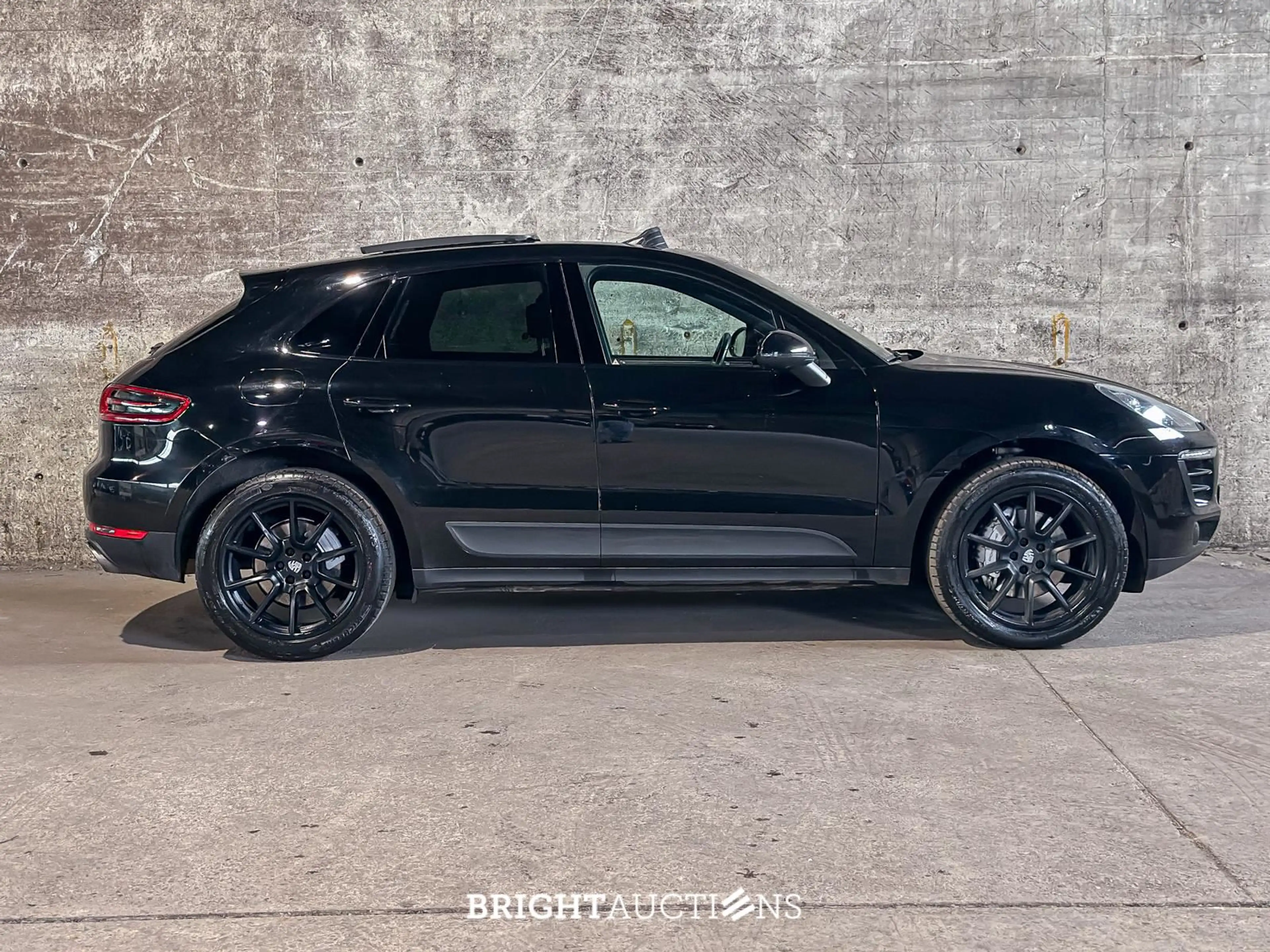 Porsche Macan 3.0 D S — photo 13