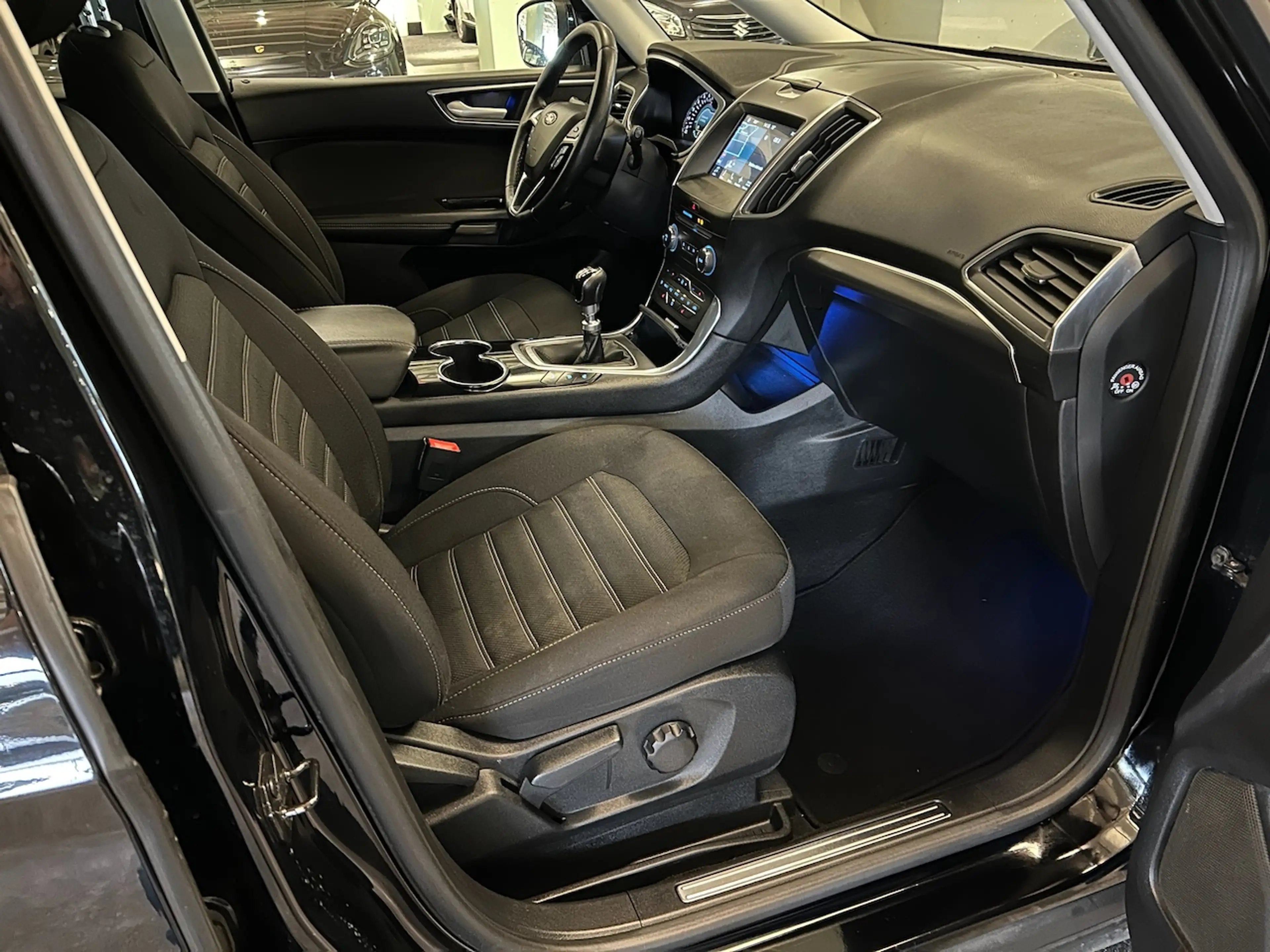 Ford Galaxy Galaxy 2,0 TDCi Titanium — photo 14