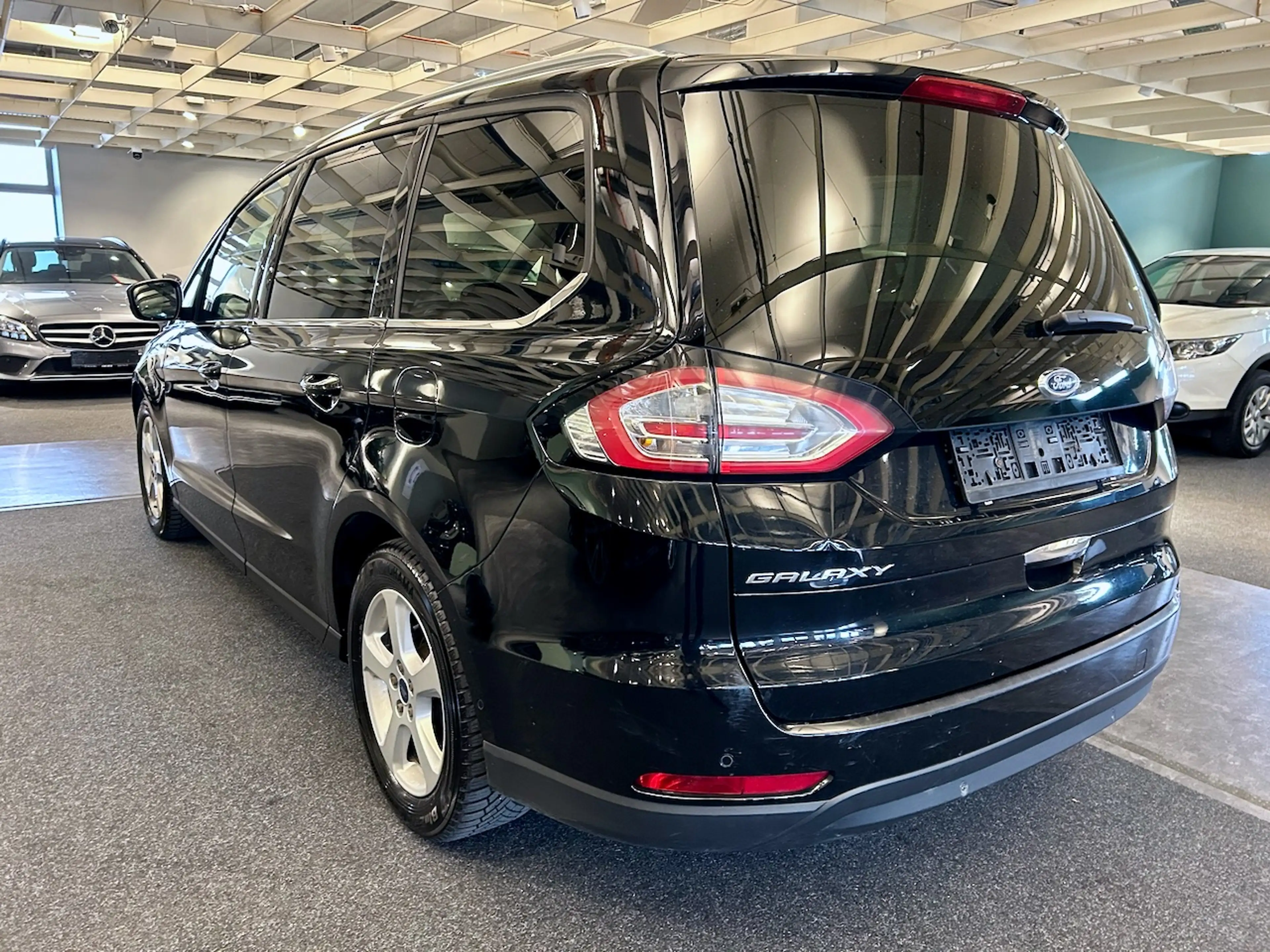 Ford Galaxy Galaxy 2,0 TDCi Titanium — photo 7